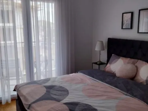 Izdavanje, jednosoban stan, 45m², City Kvart, Podgorica - image 5