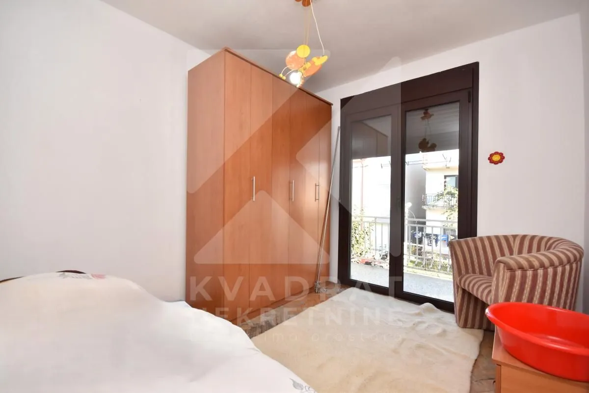Rent, three bedroom apartment, 90m², Stari Aerodrom, Podgorica