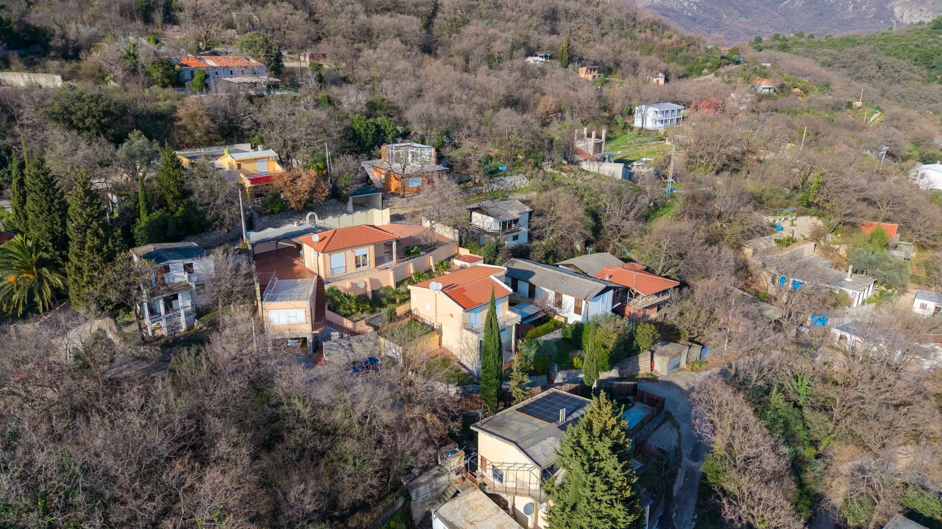 Sale, house, 390m², Zagrađe, Bar