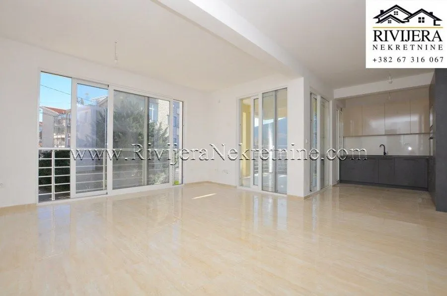 Prodaja, dvosoban stan, 73m², Đenovići, Herceg Novi