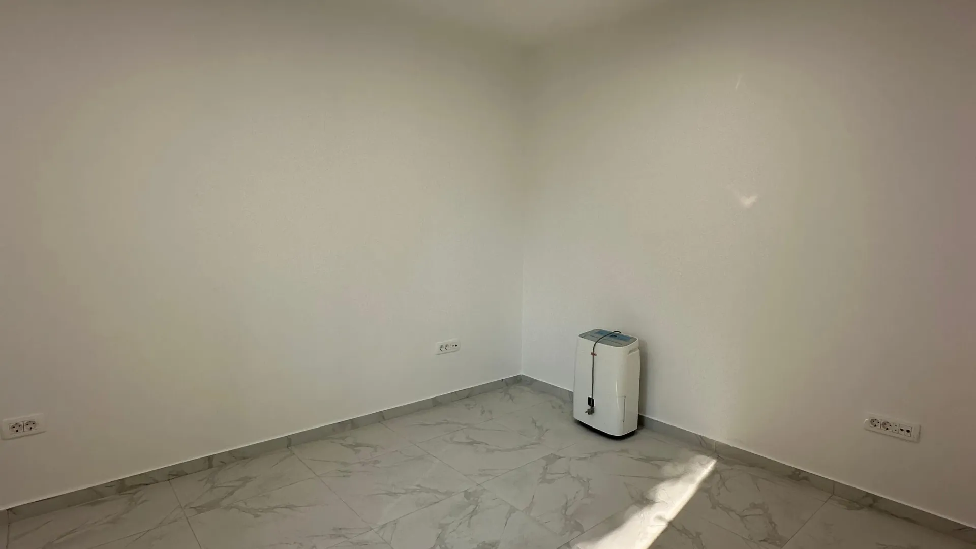 Rent, office space, 33m², Centar, Tivat