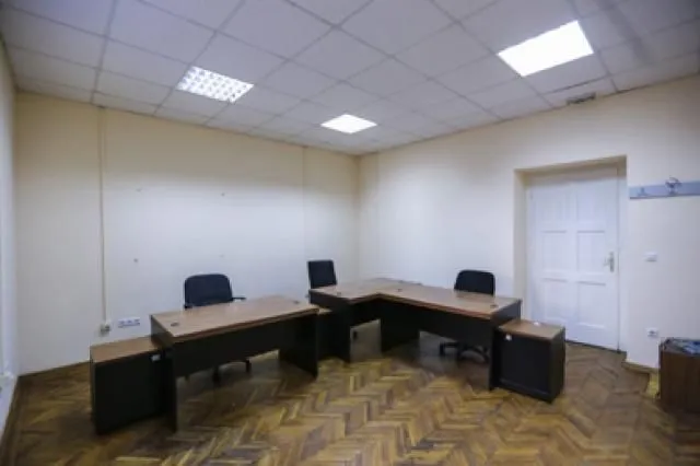 Izdavanje, poslovni prostor, 122m², Stari Grad, Beograd