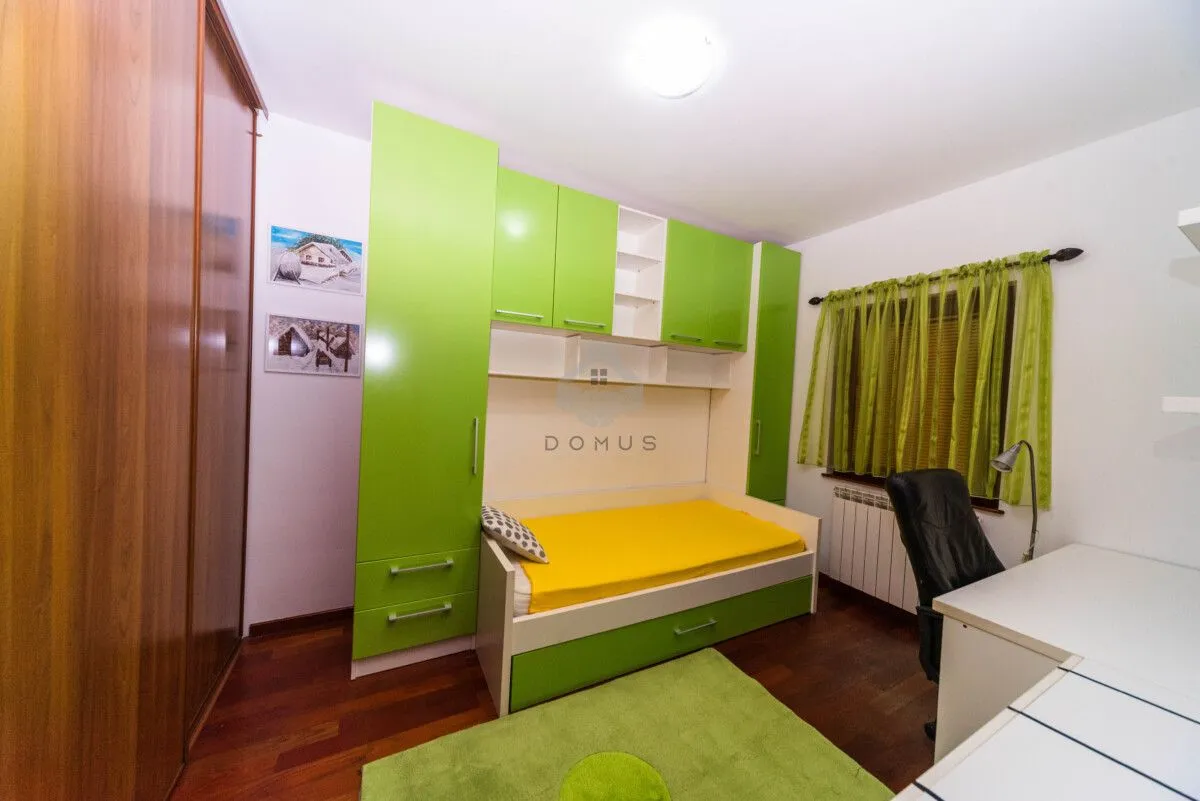 Rent, three bedroom apartment, 100m², Gorica C, Podgorica