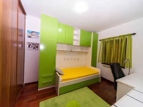 Rent, three bedroom apartment, 100m², Gorica C, Podgorica - image 10