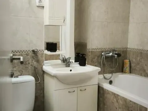 Izdavanje, jednosoban stan, 40m², Liman 3, Novi Sad Sve Podlokacije - image 6