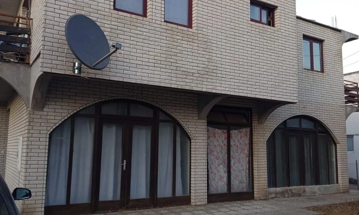 Sale, house, 248m², Centar, Ulcinj