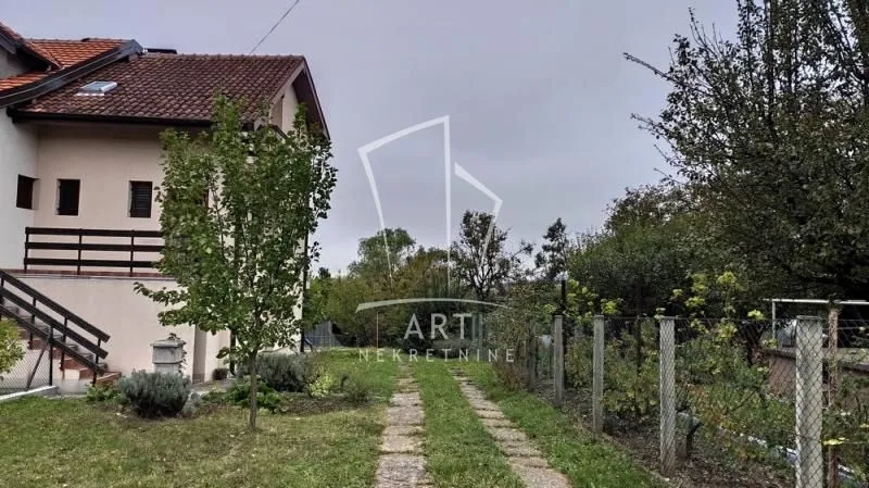 Prodaja, kuća, 120m², Voždovac Sve Podlokacije, Beograd