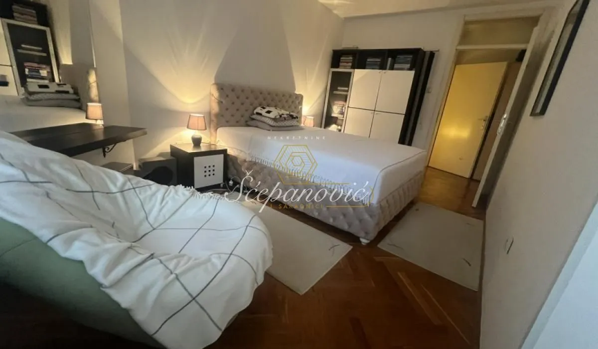 Prodaja, trosoban stan, 85m², Bulevar Oslobodjenja, Novi Sad Sve Podlokacije