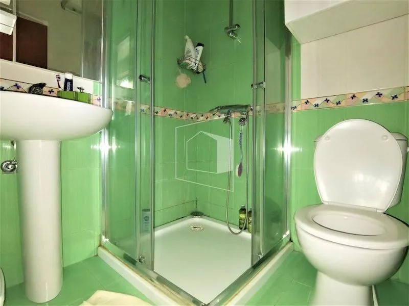 Rent, house, 250m², Stari Aerodrom, Podgorica