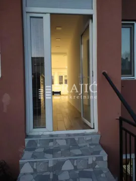 Entrance door and stairs of the building. - image 8