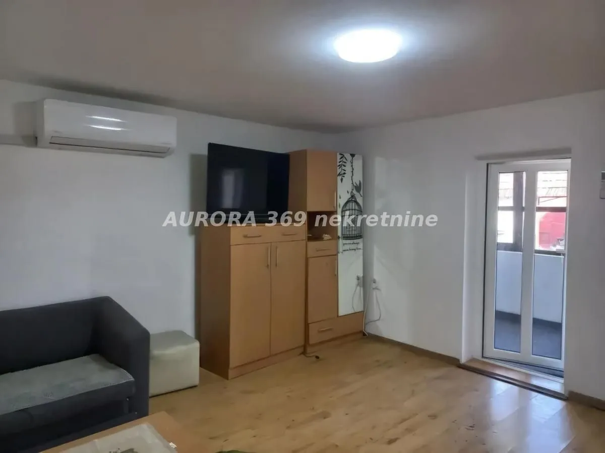 Prodaja, kuća, 67m², Kisač, Novi Sad Sve Podlokacije