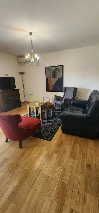 Prodaja, kuća, 180m², Tološi, Podgorica