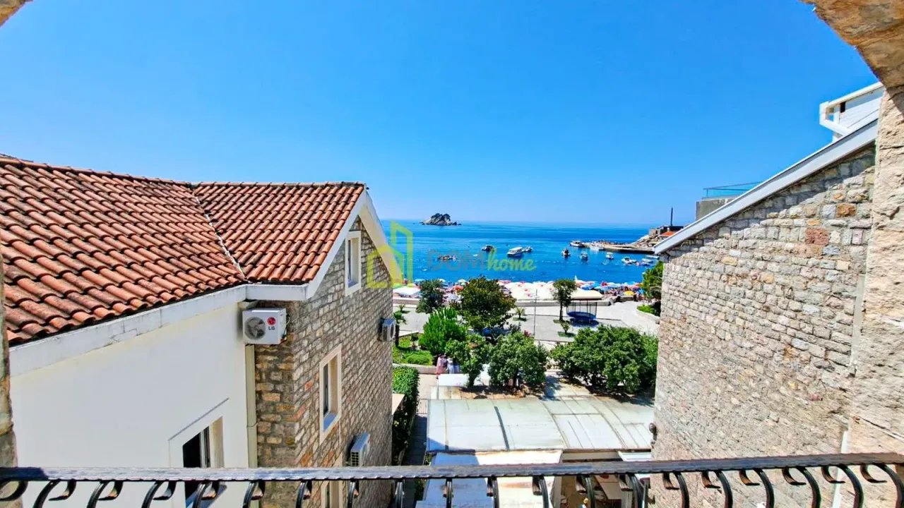 Prodaja, trosoban stan, 176m², Petrovac, Budva