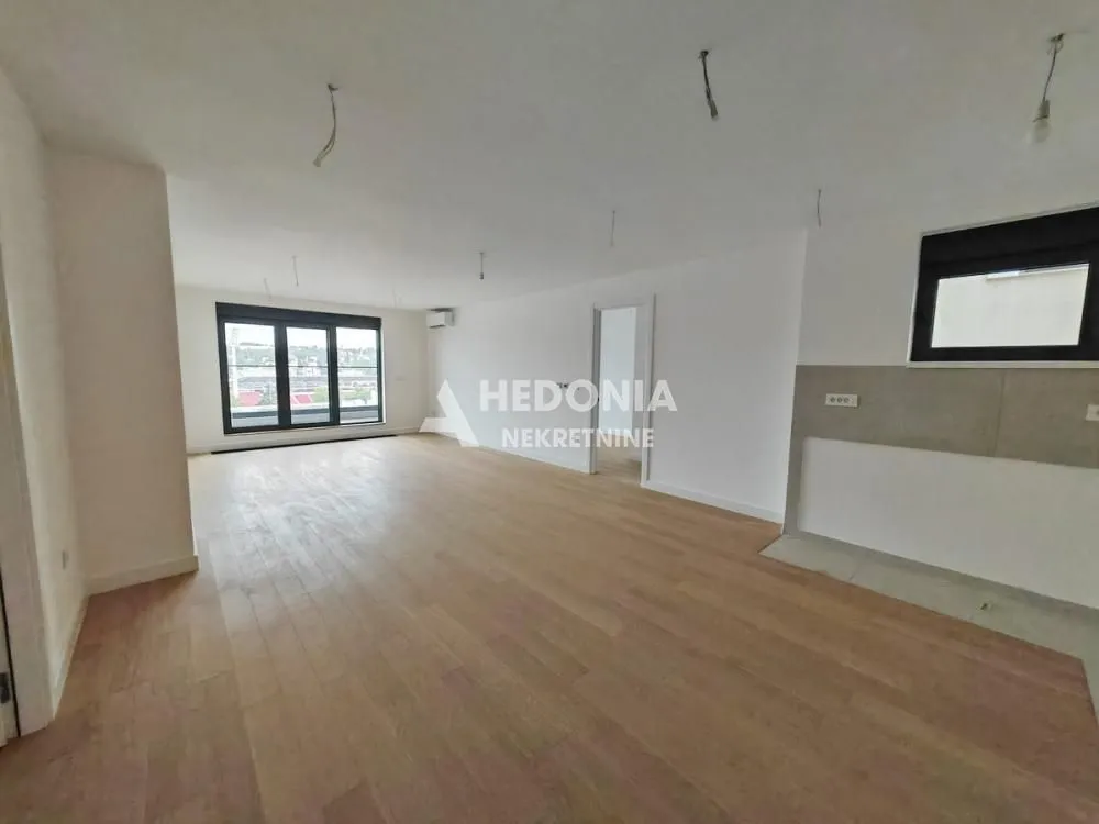 Prodaja, četvorosoban stan, 137m², Autokomanda, Voždovac Sve Podlokacije