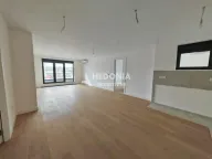 Prodaja, četvorosoban stan, 137m², Autokomanda, Voždovac Sve Podlokacije - image 1