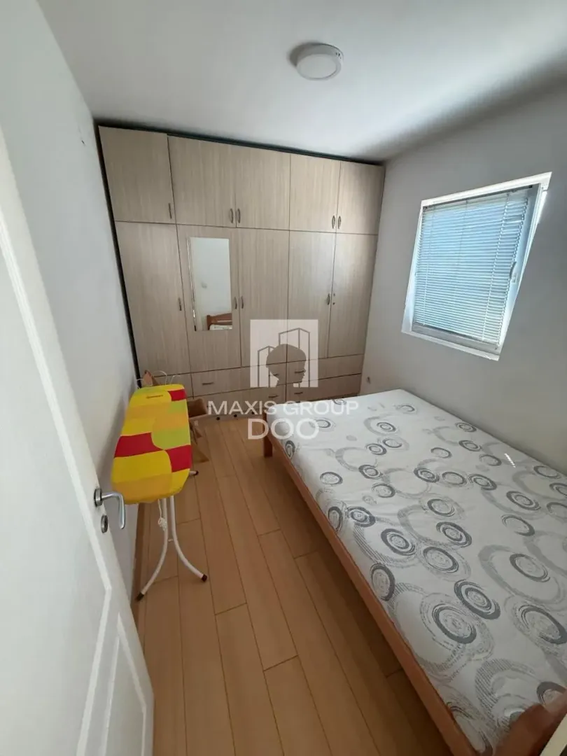 Izdavanje, dvosoban stan, 36m², Altina, Beograd