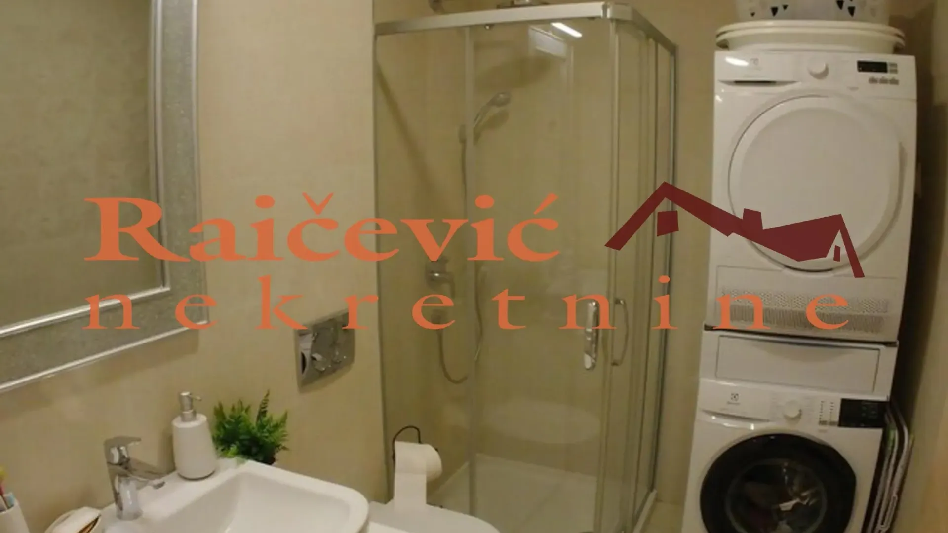 Prodaja, četvorosoban stan, 103m², Voždovac Sve Podlokacije, Beograd