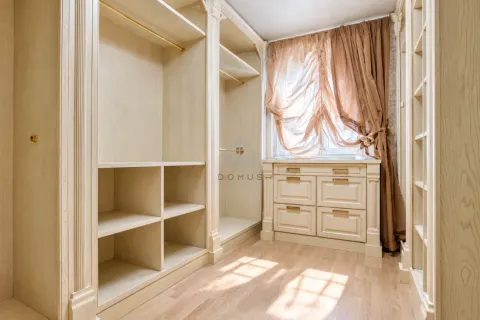 Izdavanje, dvosoban stan, 73m², City Kvart, Podgorica - image 4