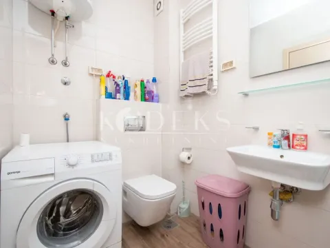 Izdavanje, jednosoban stan, 45m², City Kvart, Podgorica - image 8