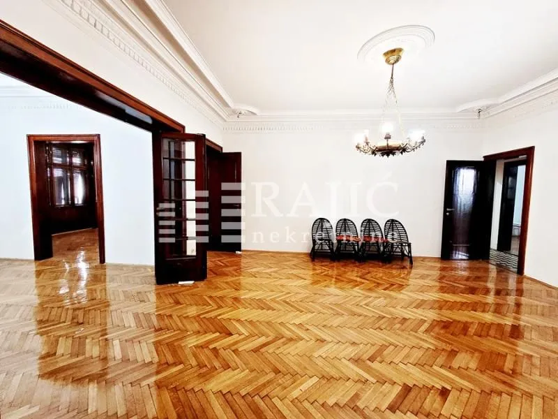 Rent, office space, 200m², Stari Grad, Beograd