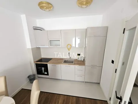 Izdavanje, jednosoban stan, 47m², Centar, Podgorica - image 6