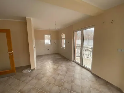 Sale, house, 687m², Kotor, Crna Gora - image 8