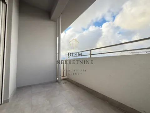 Rent, two bedroom apartment, 72m², Central Point, Podgorica - image 2