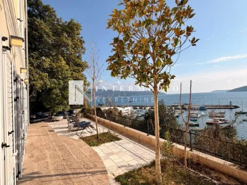 Sale, four bedroom apartment, 99m², Centar, Herceg Novi - image 2