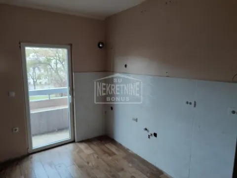 Prodaja, trosoban stan, 78m², Centar, Subotica - image 2