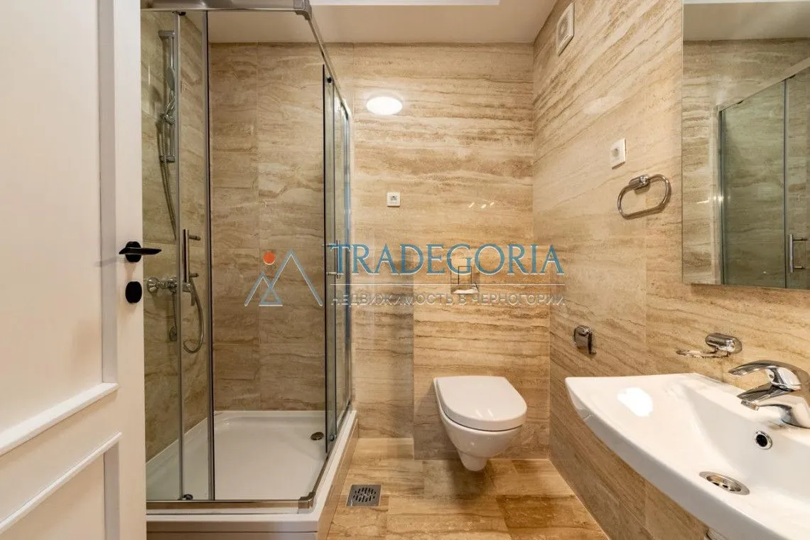 Prodaja, trosoban stan, 160m², Pržno, Budva