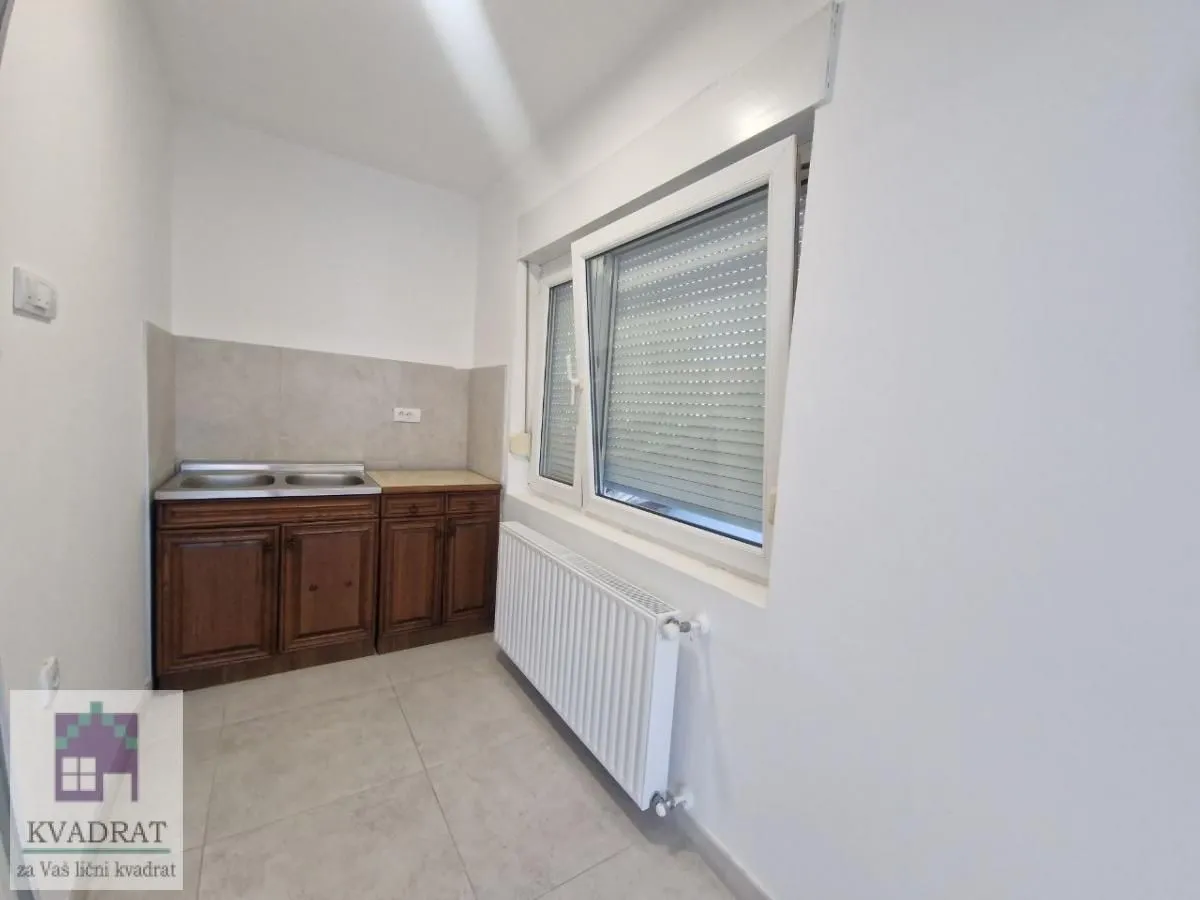 Rent, office space, 80m², Čukarica, Beograd