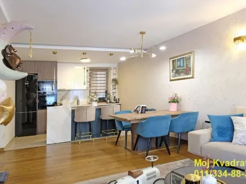 Prodaja, četvorosoban stan, 115m², Južni Bulevar, Vračar Sve Podlokacije - image 2