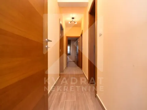 Prodaja, trosoban stan, 87m², Tuški Put, Podgorica - image 14