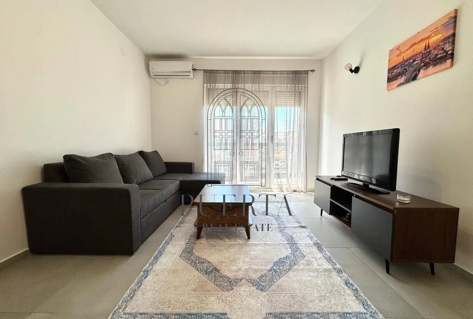 Izdavanje, jednosoban stan, 48m², Stari Aerodrom, Podgorica