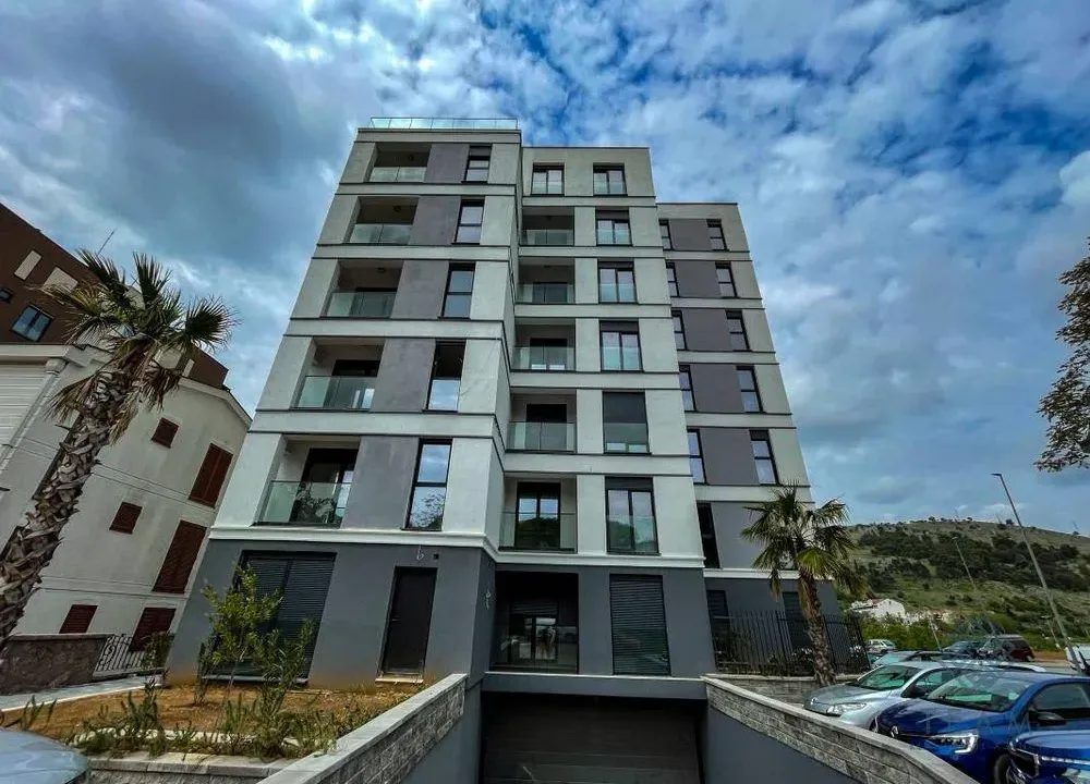 Prodaja, trosoban stan, 111m², Vezirov Most, Podgorica