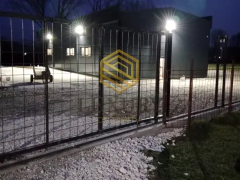 Rent, office space, 300m², Martinići, Danilovgrad - image 2