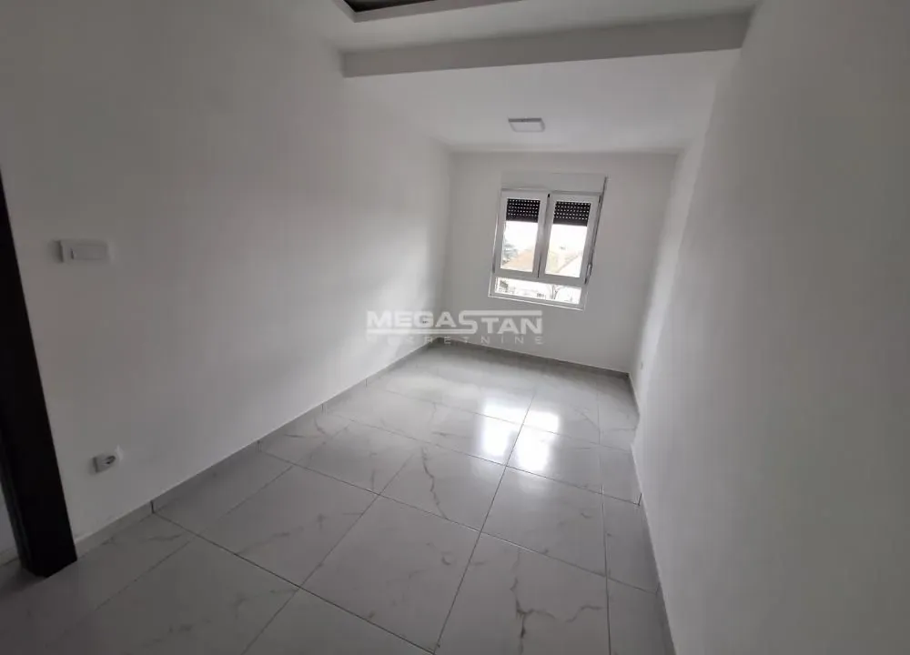 Prodaja, trosoban stan, 61m², Arnajevo, Barajevo