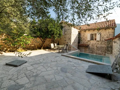 Prodaja, kuća, 160m², Perast, Kotor - image 22