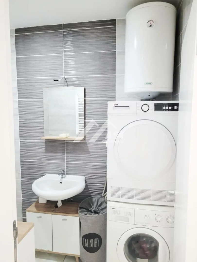 Izdavanje, dvosoban stan, 50m², Nova Detelinara, Novi Sad Sve Podlokacije
