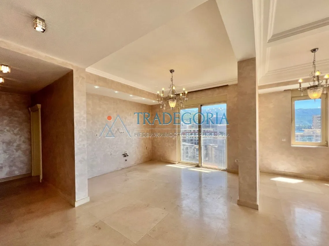 Prodaja, trosoban stan, 640m², Budva, Crna Gora