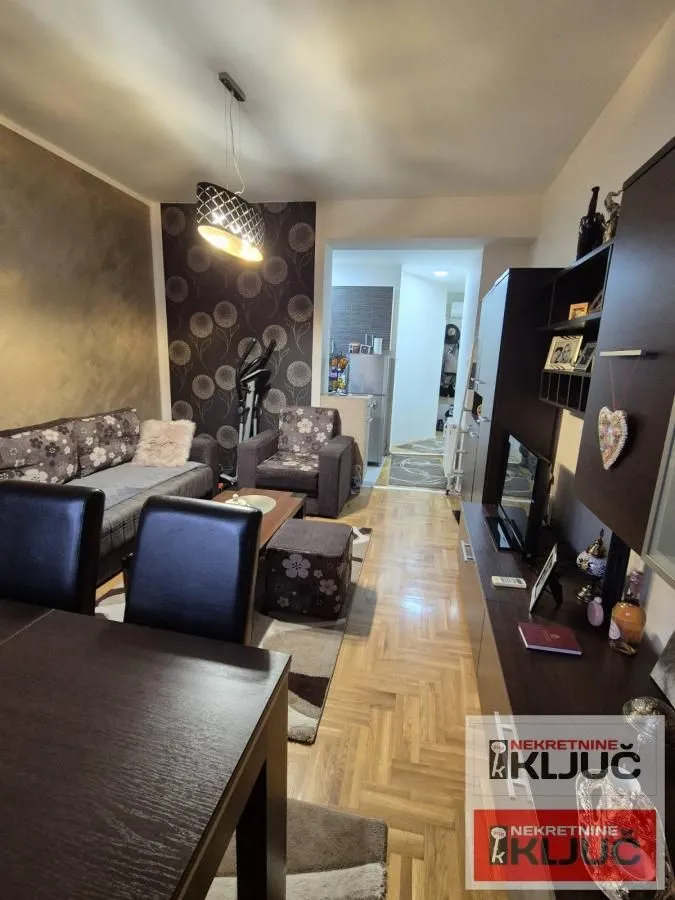 Prodaja, jednosoban stan, 40m², Centar, Novi Sad