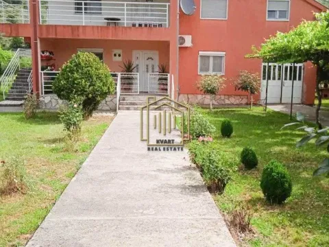 Prodaja, kuća, 212m², Martinići, Danilovgrad - image 1