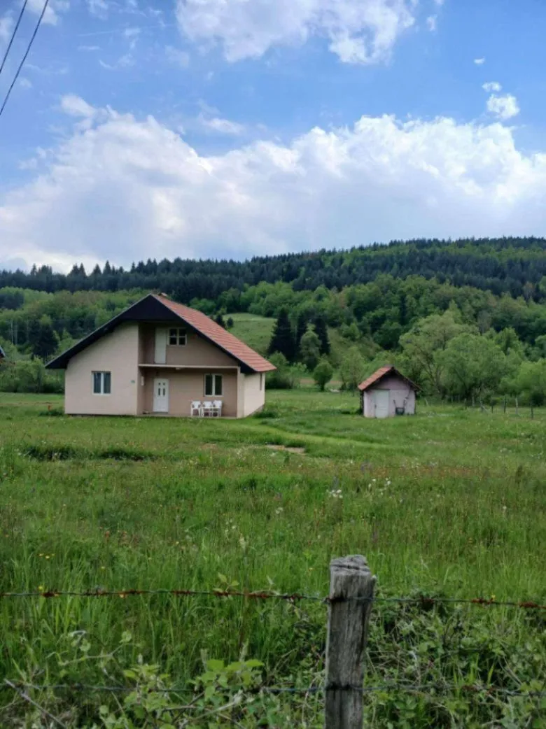 Prodaja, kuća, 200m², Odžak, Pljevlja