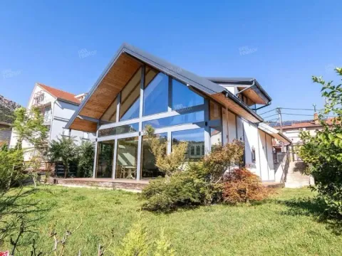 Prodaja, kuća, 162m², Tivat, Crna Gora