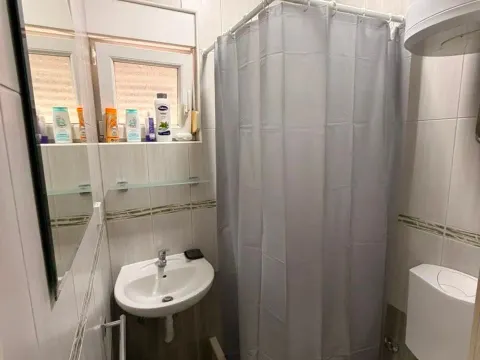 Izdavanje, jednosoban stan, 45m², Bijela, Herceg Novi - image 5