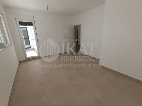 Prodaja, dvosoban stan, 104m², Dušanovac, Voždovac Sve Podlokacije - image 2