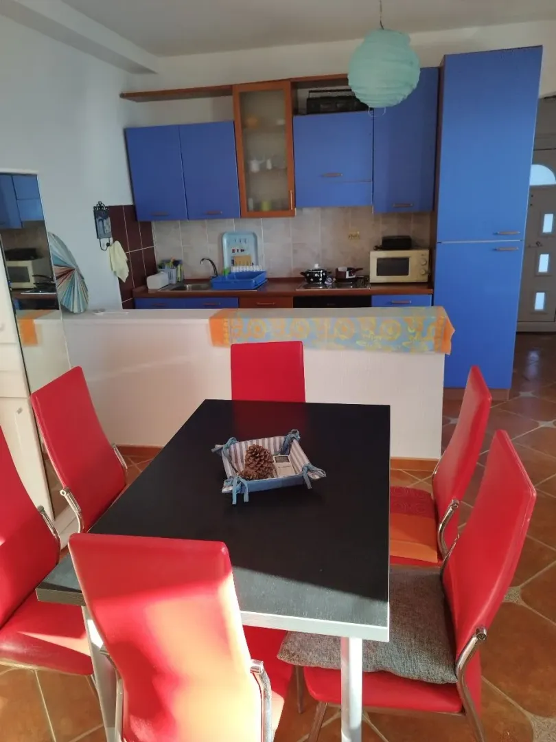 Prodaja, jednosoban stan, 70m², Sveti Stefan, Budva