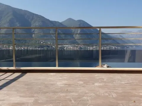 Prodaja, četvorosoban stan, 171m², Dobrota, Kotor - image 5