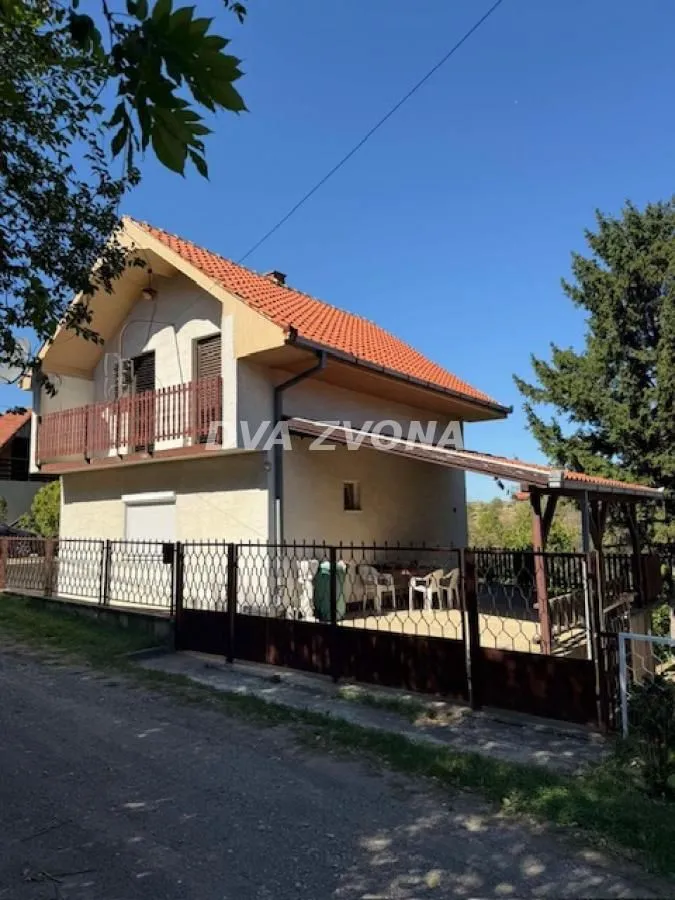 Prodaja, kuća, 40m², Čortanovci, Inđija