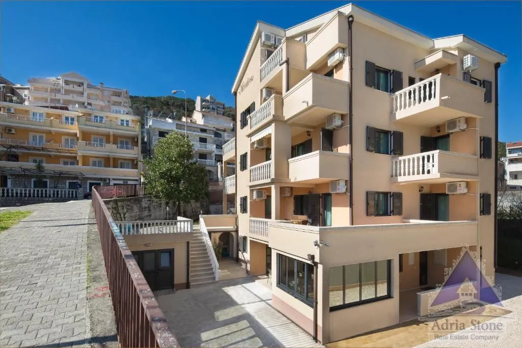 Prodaja, ugostiteljski objekat, 658m², Centar, Budva
